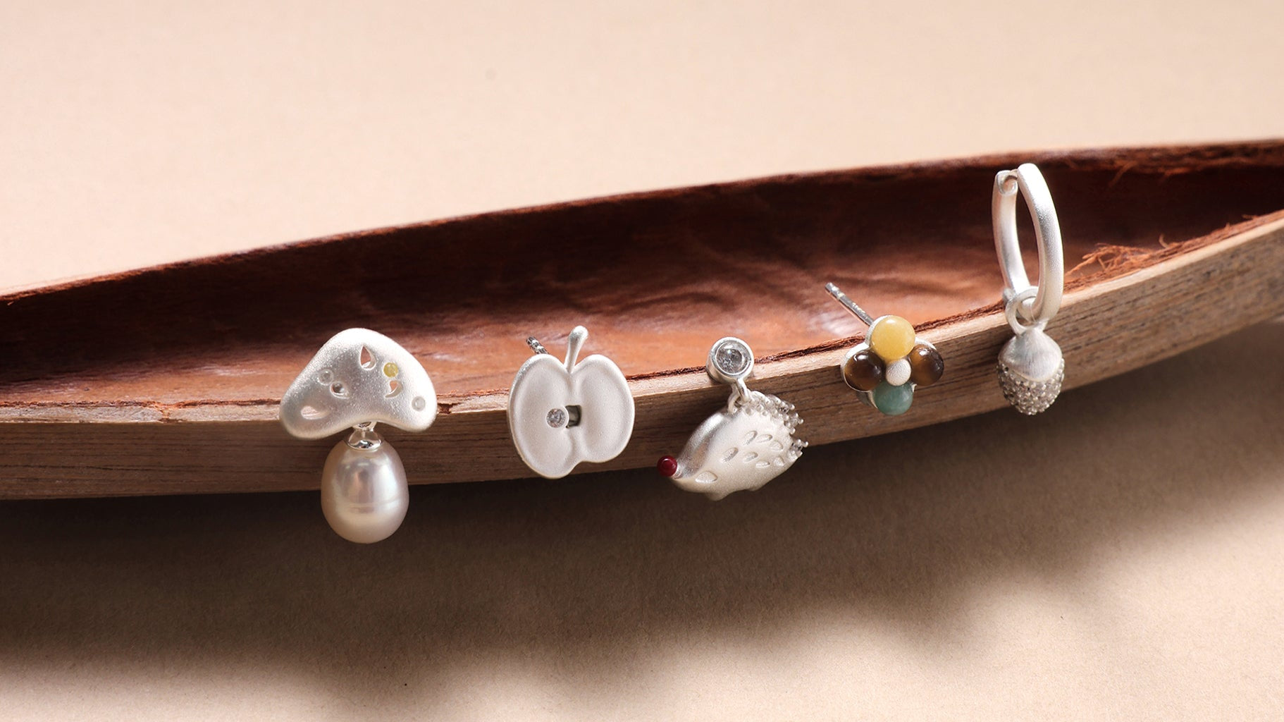 物語のような森の世界へ