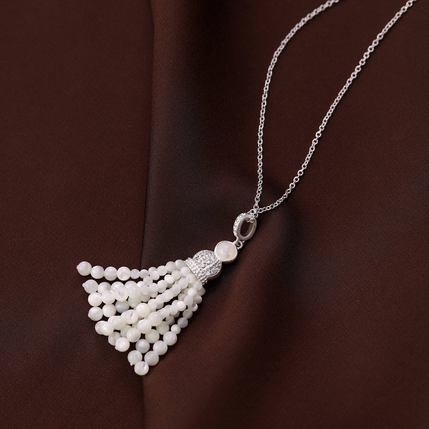 パールタッセルペンダント ロングネックレス – ARSIS