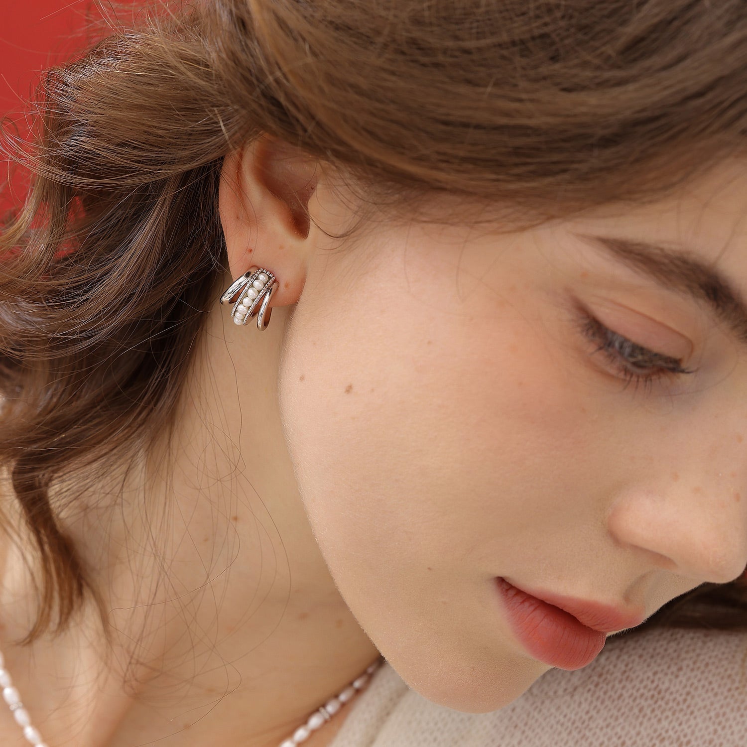 週末SALE☆e.m.パール付きフープピアス ニナ パール マルチフープピアス – ARSIS