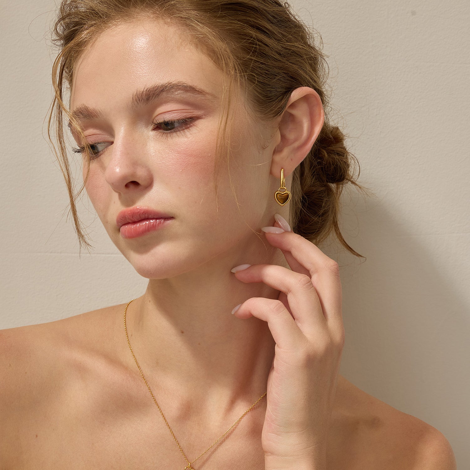 ハートドロップス「Dears Assort Jewel」 レッドハート スモール ドロップピアス – ARSIS